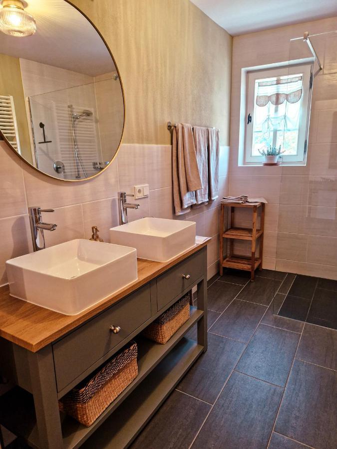 Ferienhaus "Entenhaus" Im Gutshaus De La Fontaine Feilsdorf Luaran gambar